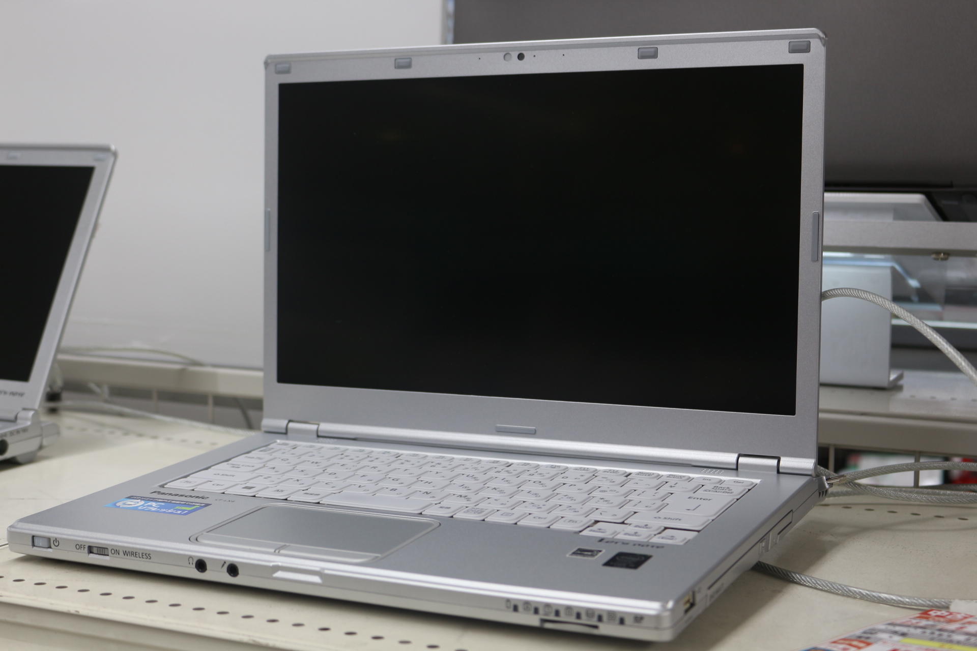 SSD 500GB,メモリ 8GBの14型ノートパソコン - 札幌中古品情報